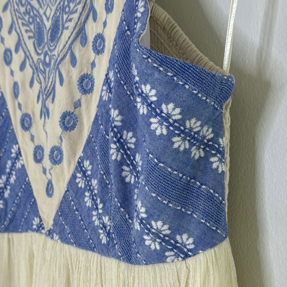 Flying Tomato Blue and Cream Sleeveless Sundress - Picture 4 of 9